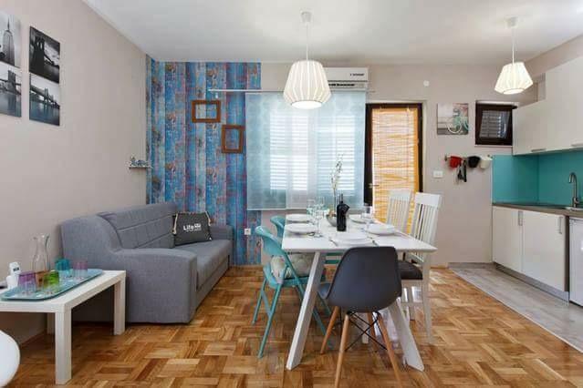 Apartments Romantica Jesenice  Dış mekan fotoğraf